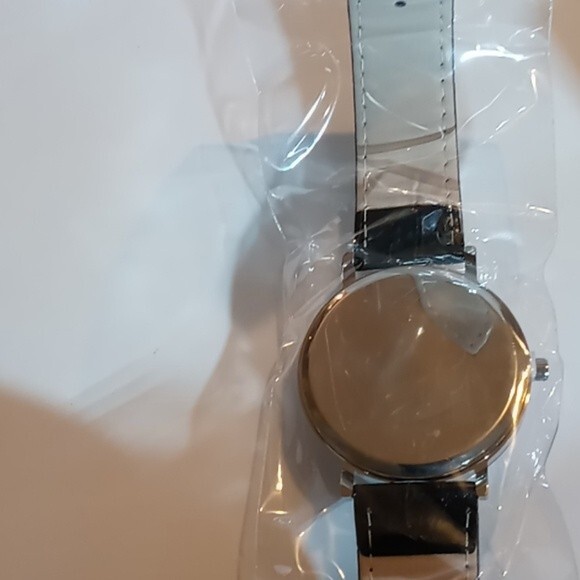 Black faced unisex watch NIB - Picture 3 of 4